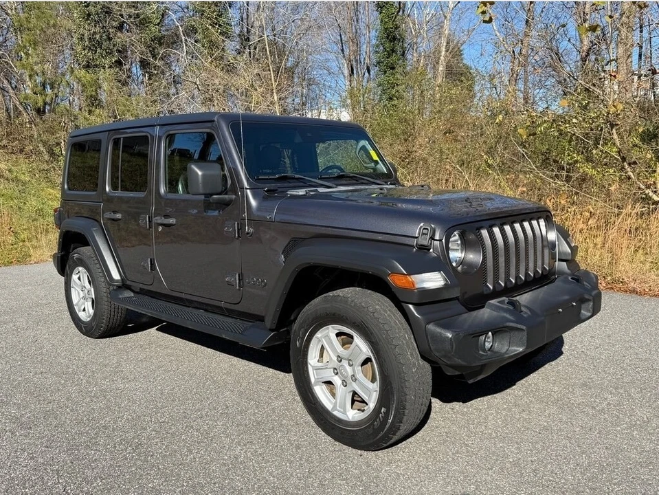 2022 Jeep JL Wrangler - Image 4 of 12