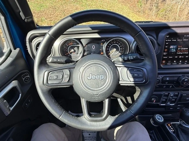 2022 Jeep JL Wrangler - Image 19 of 21