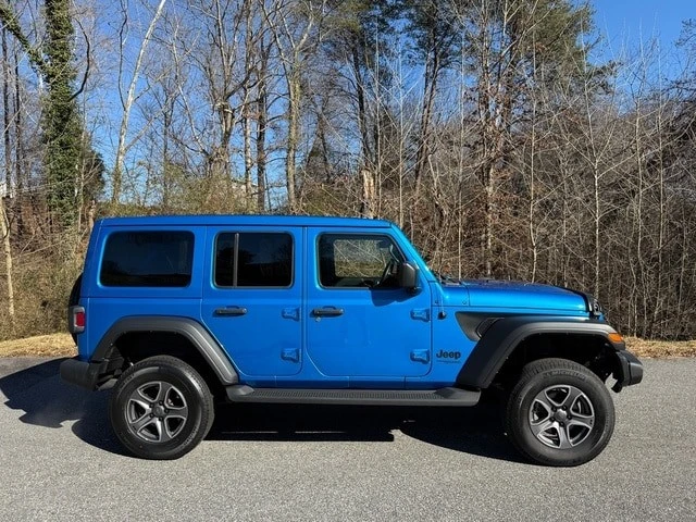 2022 Jeep JL Wrangler - Image 5 of 21