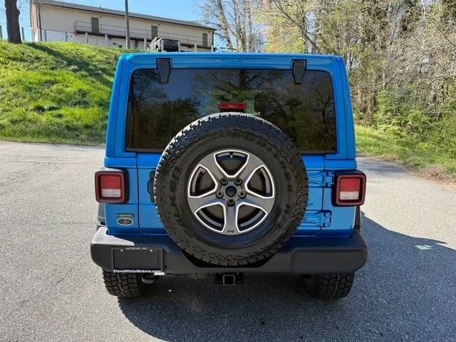 2022 Jeep JL Wrangler - Image 7 of 21