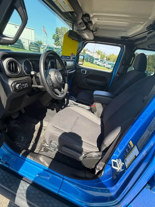 2022 Jeep JL Wrangler - Image 10 of 13