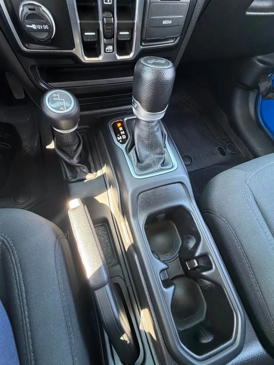 2022 Jeep JL Wrangler - Image 9 of 13