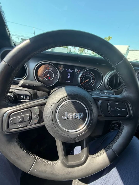 2022 Jeep JL Wrangler - Image 6 of 13