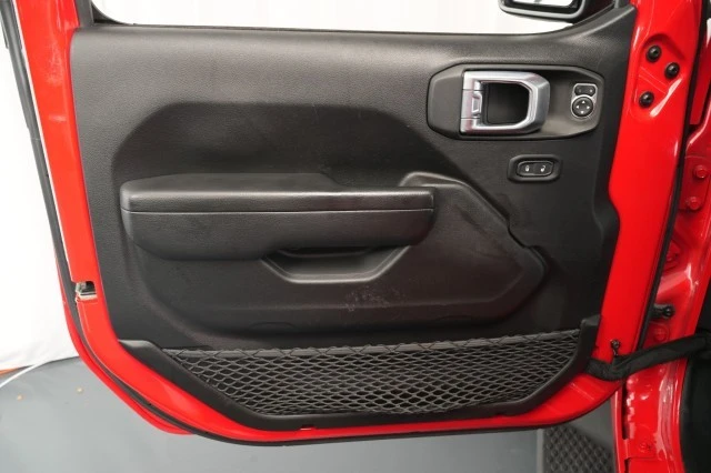 2022 Jeep JL Wrangler - Image 28 of 31