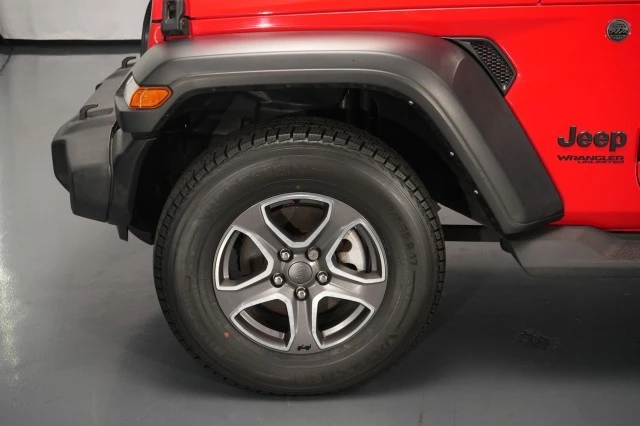 2022 Jeep JL Wrangler - Image 22 of 31