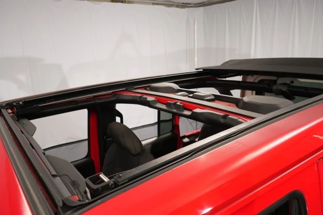 2022 Jeep JL Wrangler - Image 5 of 31