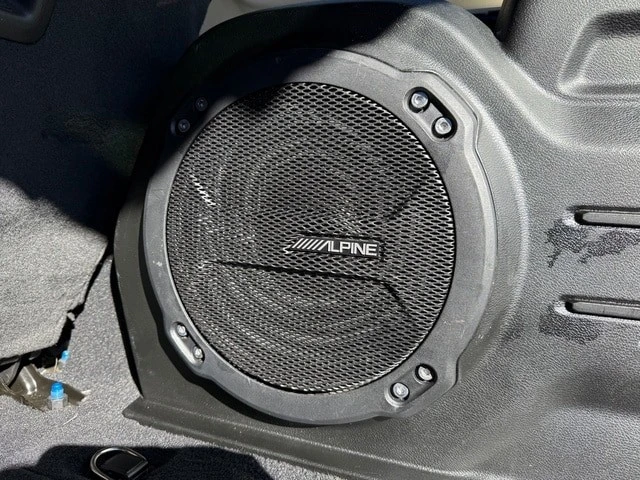 2022 Jeep JL Wrangler - Image 16 of 21