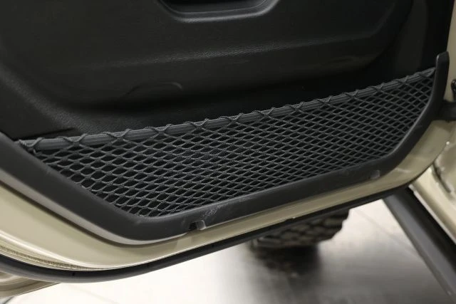 2022 Jeep JL Wrangler - Image 11 of 12