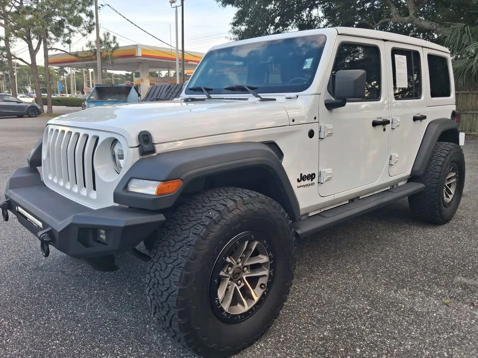 2022 Jeep JL Wrangler - Image 4 of 17