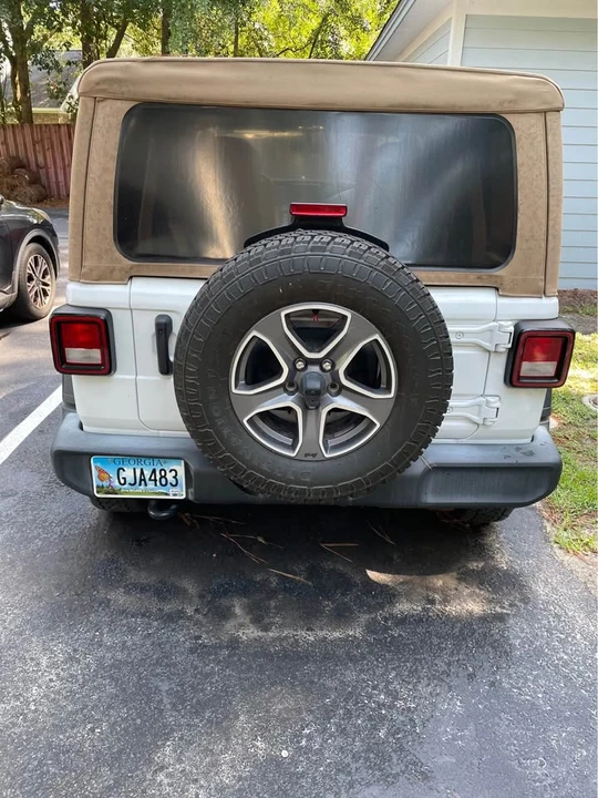 2022 Jeep JL Wrangler - Image 4 of 15