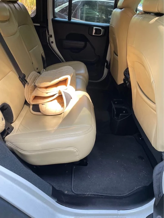 2022 Jeep JL Wrangler - Image 10 of 15