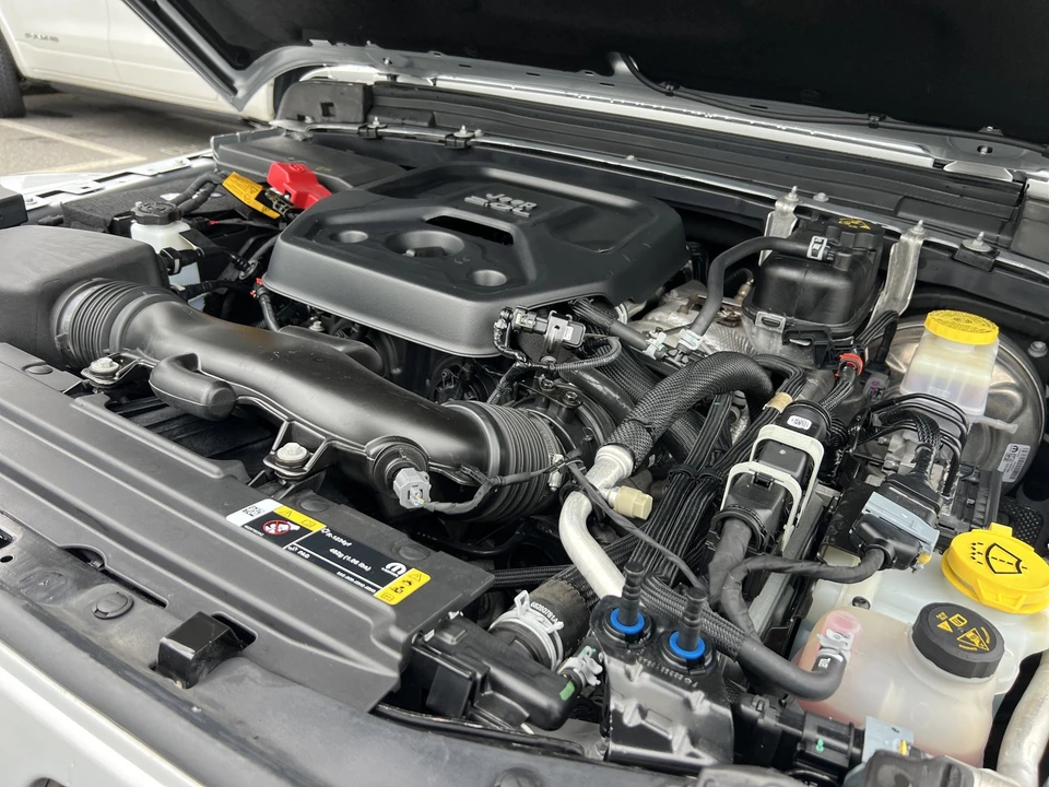 2022 Jeep - Image 27 of 28