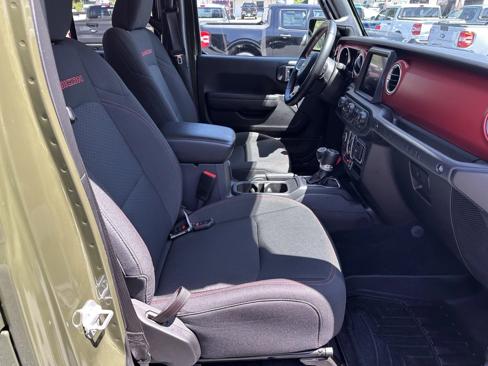 2022 Jeep JL Wrangler - Image 14 of 31