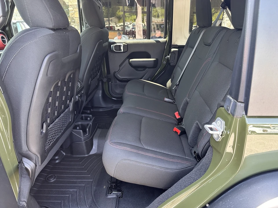 2022 Jeep JL Wrangler - Image 12 of 31