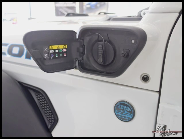 2022 Jeep JL Wrangler - Image 12 of 21