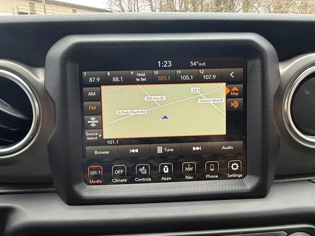 2022 Jeep JL Wrangler - Image 22 of 31