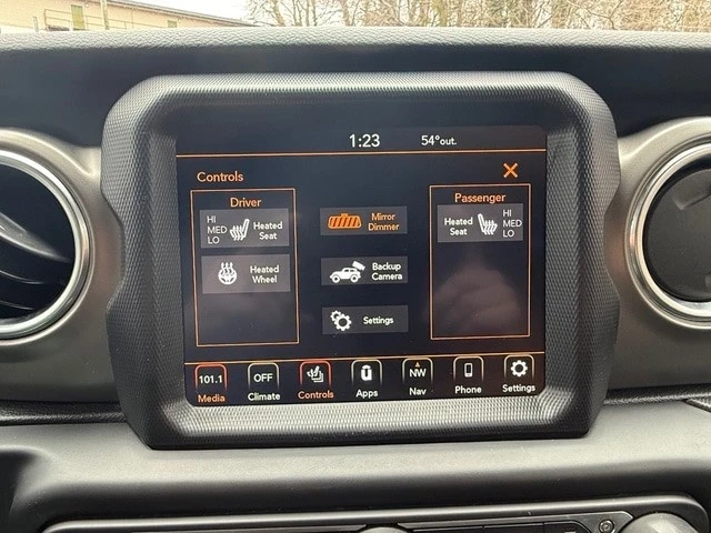 2022 Jeep JL Wrangler - Image 23 of 31