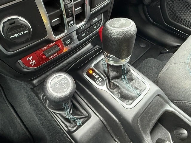2022 Jeep JL Wrangler - Image 27 of 31