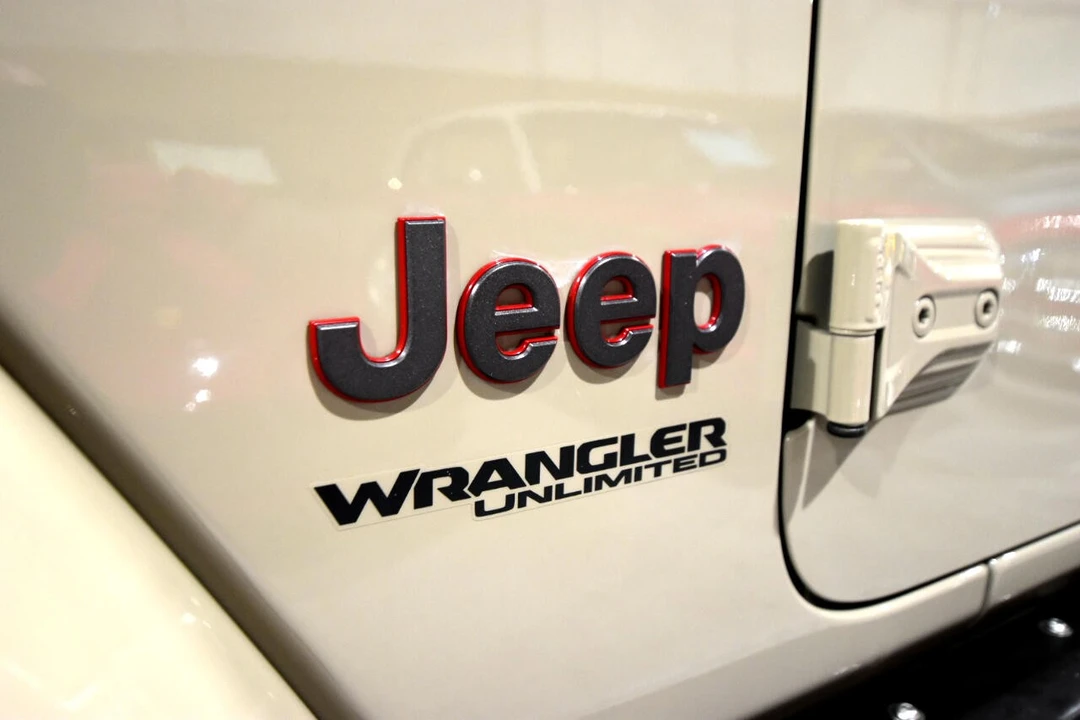 2022 Jeep JL Wrangler - Image 10 of 12