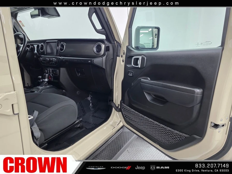 2022 Jeep JL Wrangler - Image 15 of 21