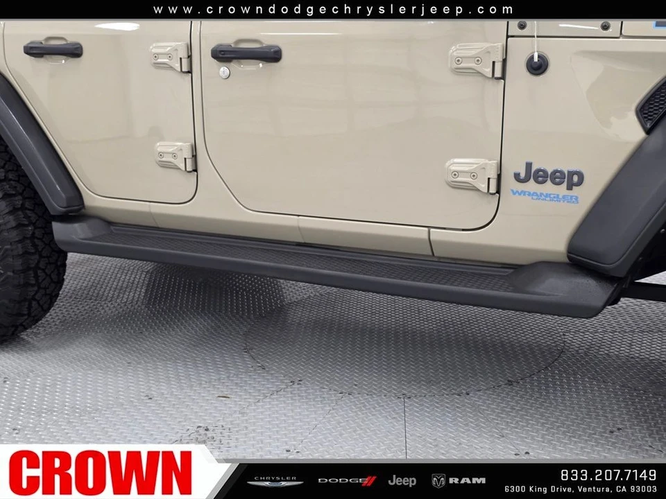 2022 Jeep JL Wrangler - Image 10 of 12
