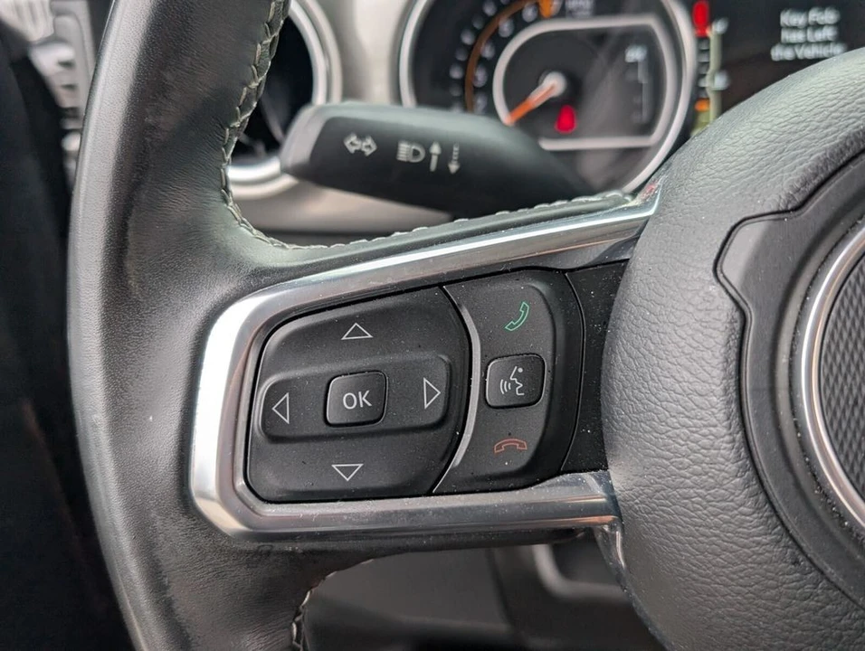 2022 Jeep JL Wrangler - Image 27 of 30