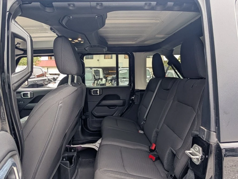 2022 Jeep JL Wrangler - Image 14 of 30