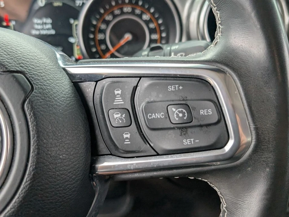 2022 Jeep JL Wrangler - Image 26 of 30