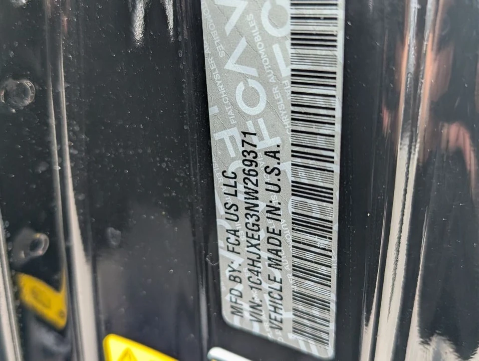 2022 Jeep JL Wrangler - Image 20 of 30