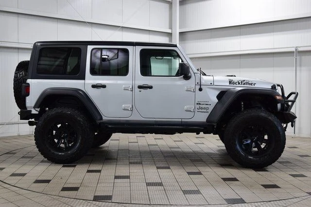 2022 Jeep JL Wrangler - Image 8 of 12