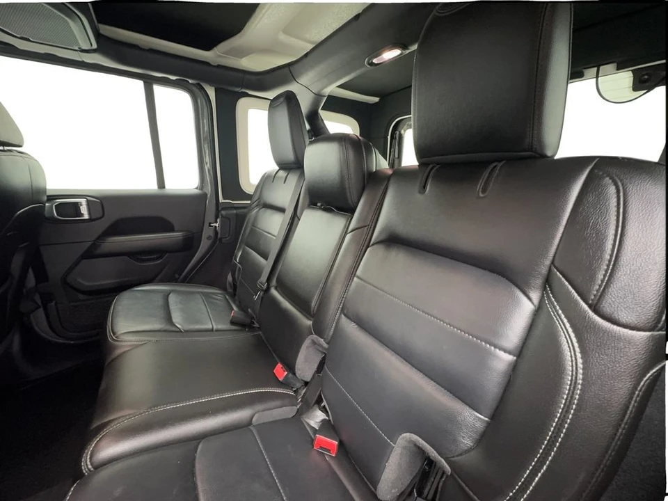 2022 Jeep JL Wrangler - Image 21 of 31