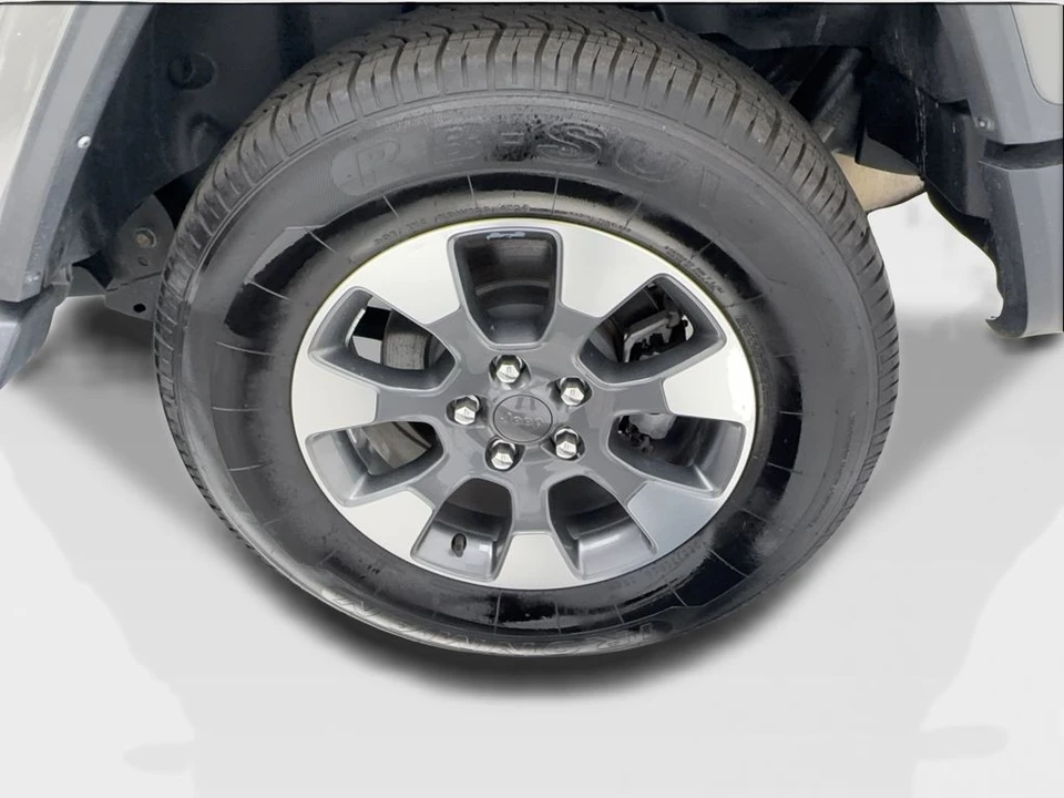 2022 Jeep JL Wrangler - Image 11 of 31