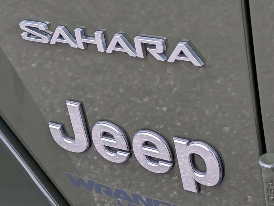 2022 Jeep JL Wrangler - Image 12 of 21