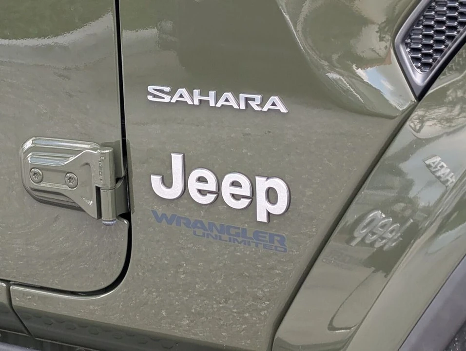 2022 Jeep JL Wrangler - Image 10 of 21