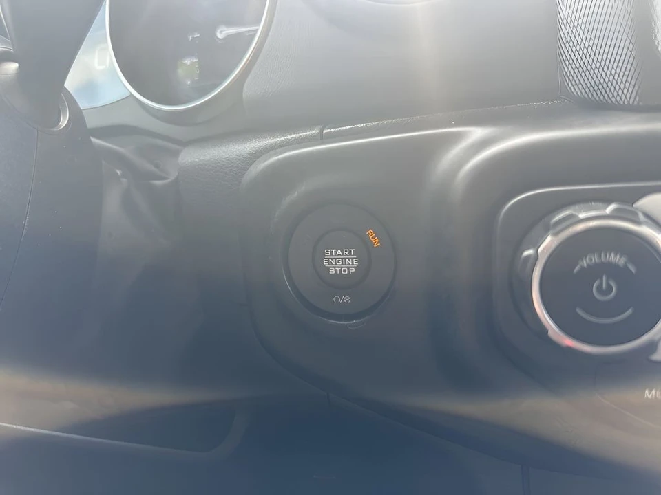 2022 Jeep JL Wrangler - Image 20 of 21