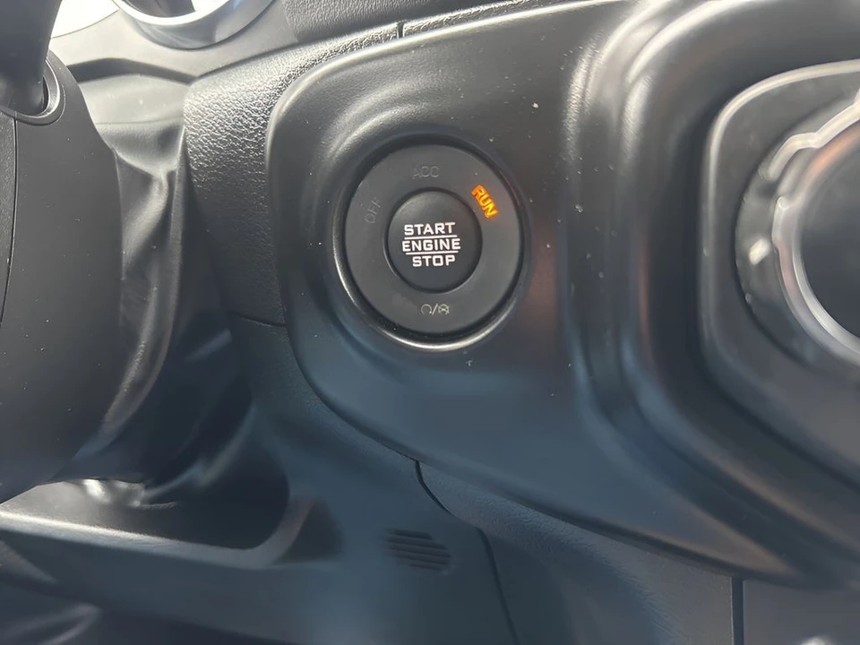 2022 Jeep JL Wrangler - Image 22 of 31