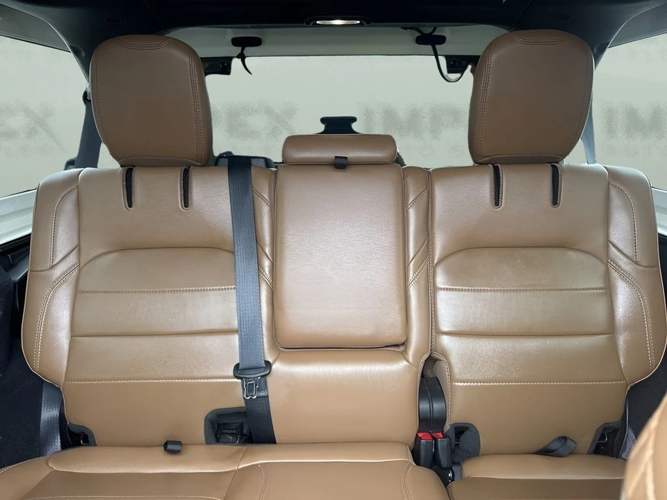 2022 Jeep JL Wrangler - Image 11 of 31