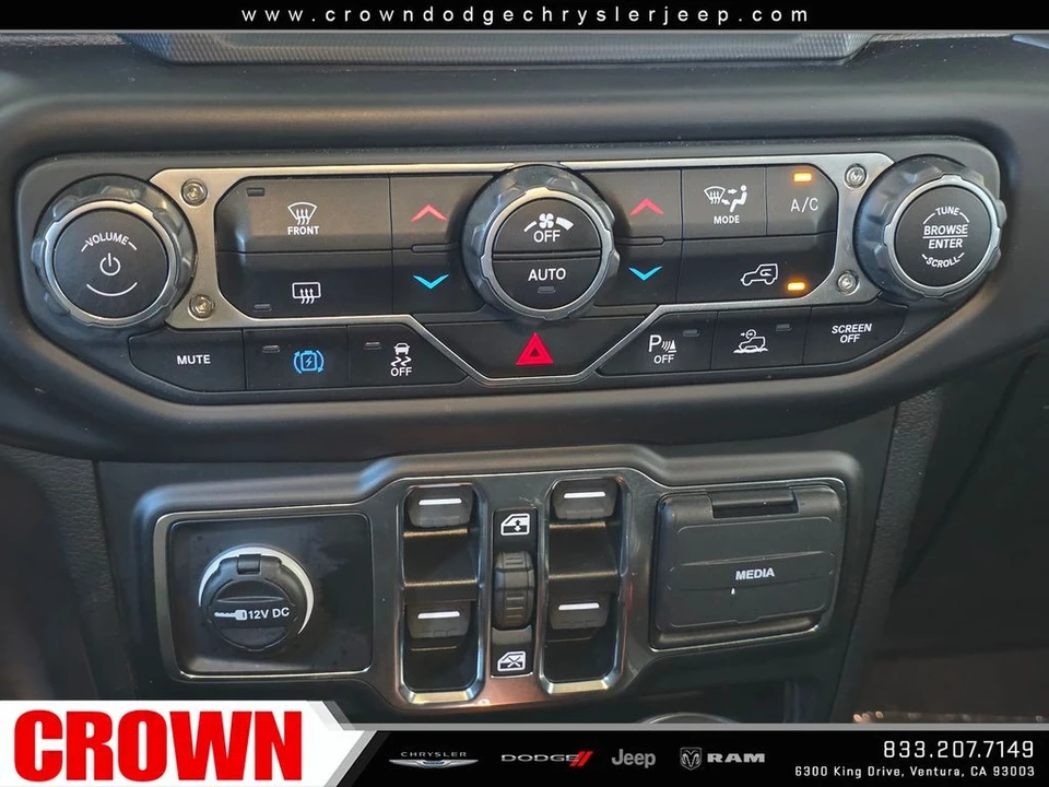 2022 Jeep JL Wrangler - Image 24 of 28