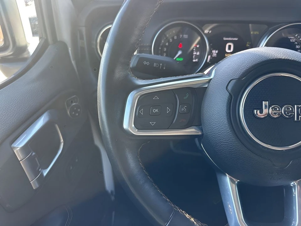 2022 Jeep JL Wrangler - Image 13 of 31