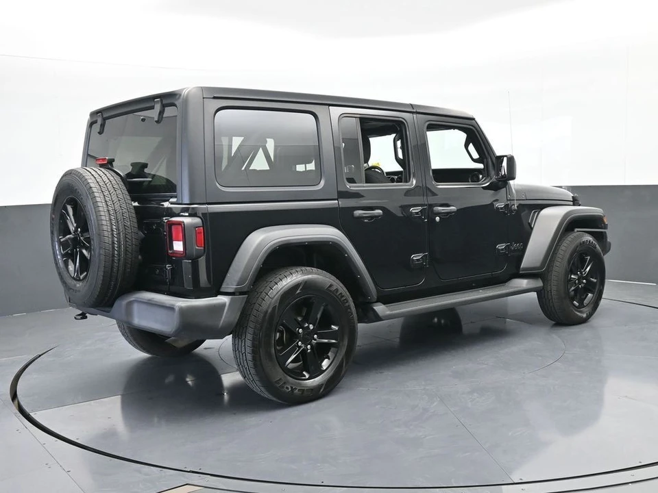 2022 Jeep JL Wrangler - Image 6 of 12