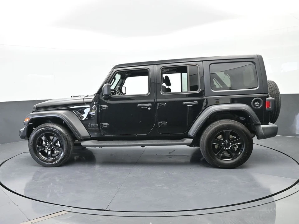2022 Jeep JL Wrangler - Image 3 of 12