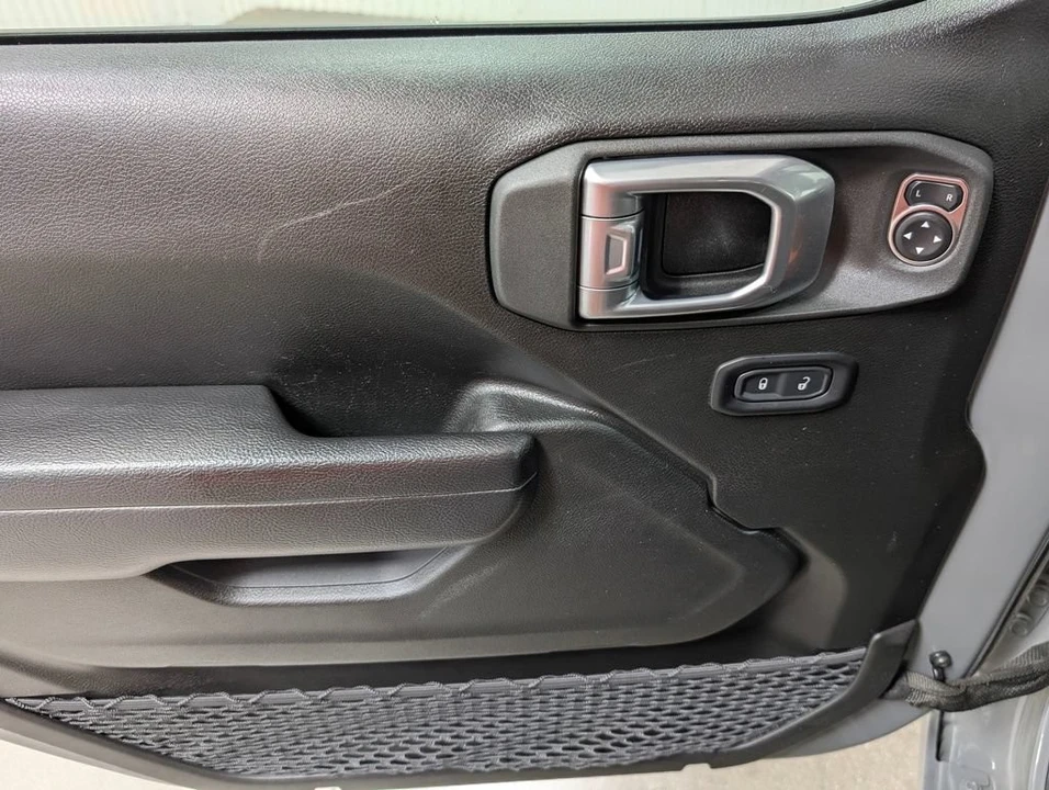 2022 Jeep JL Wrangler - Image 10 of 24
