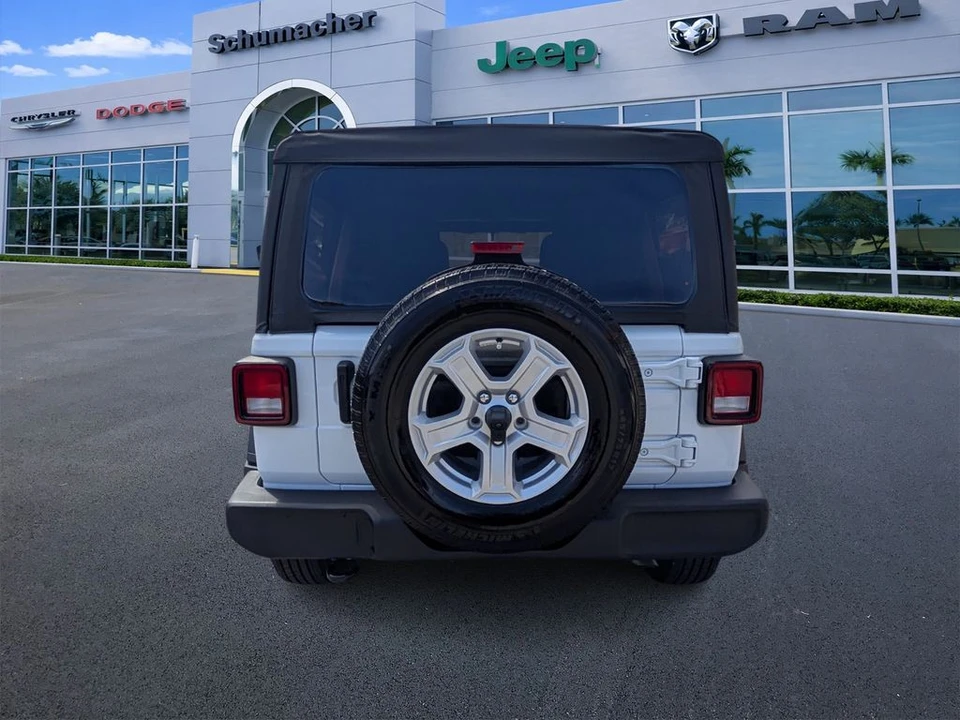 2022 Jeep JL Wrangler - Image 6 of 21