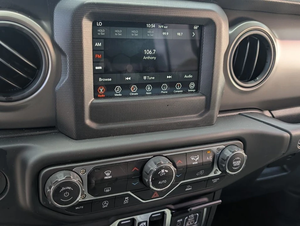 2022 Jeep JL Wrangler - Image 20 of 21