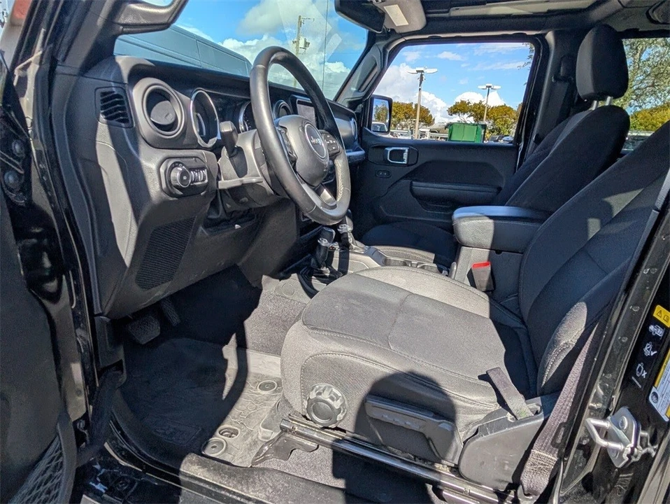 2022 Jeep JL Wrangler - Image 11 of 12