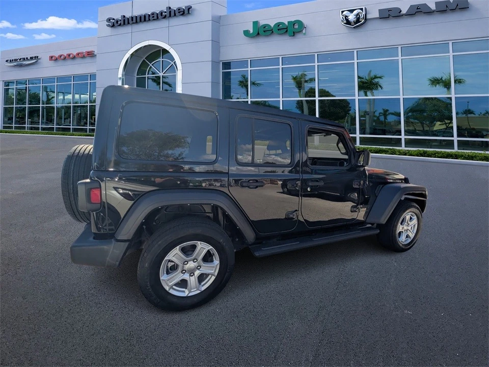 2022 Jeep JL Wrangler - Image 7 of 12
