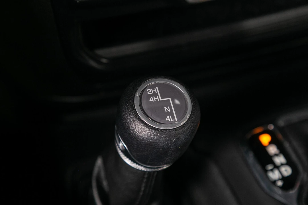 2022 Jeep JL Wrangler - Image 14 of 21