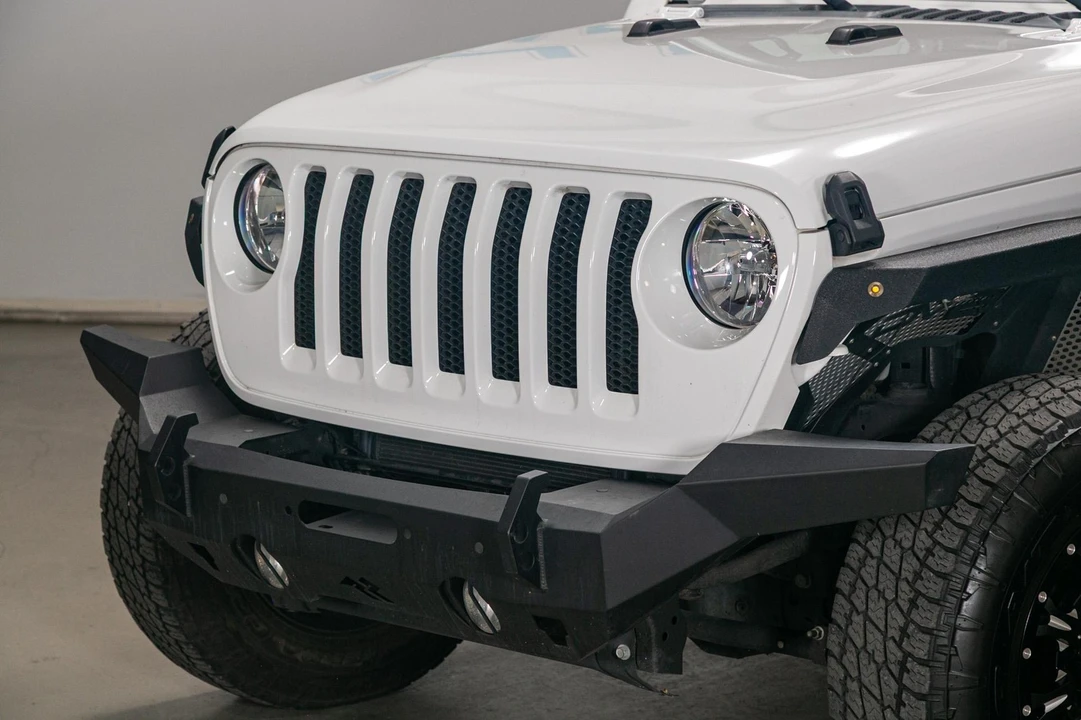 2022 Jeep JL Wrangler - Image 5 of 21