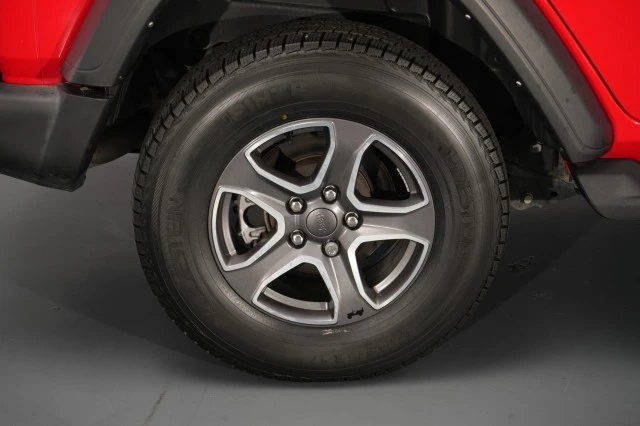 2022 Jeep JL Wrangler - Image 25 of 31