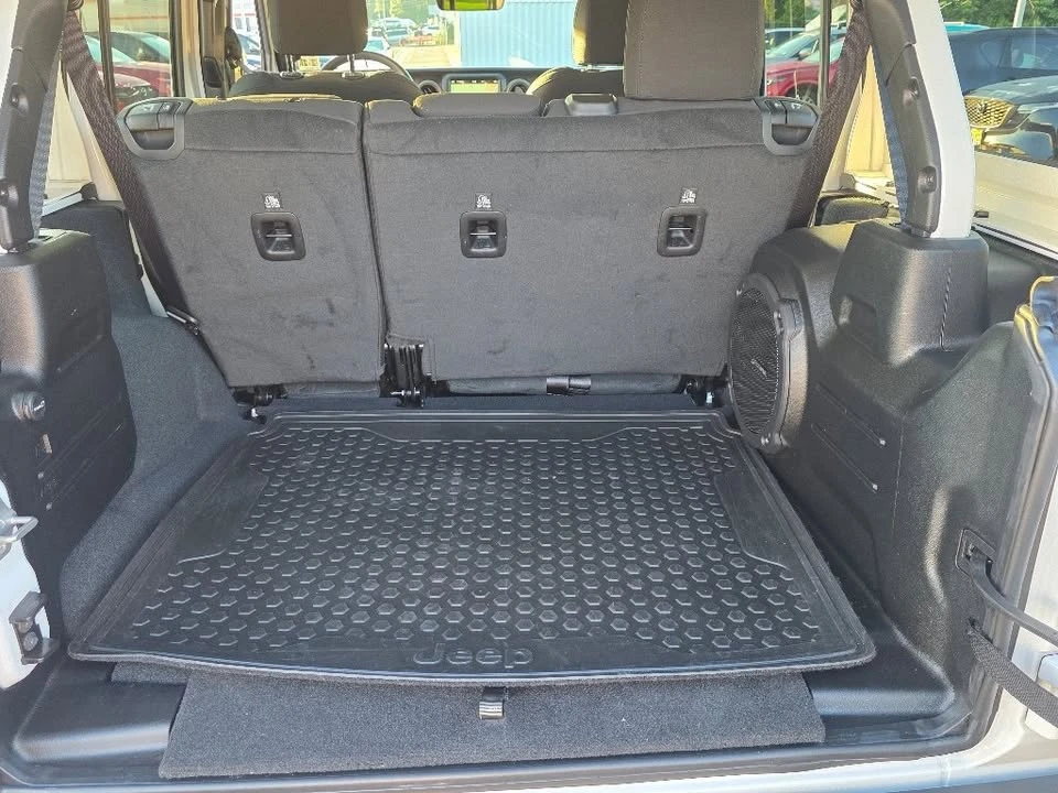 2022 Jeep JL Wrangler - Image 10 of 20